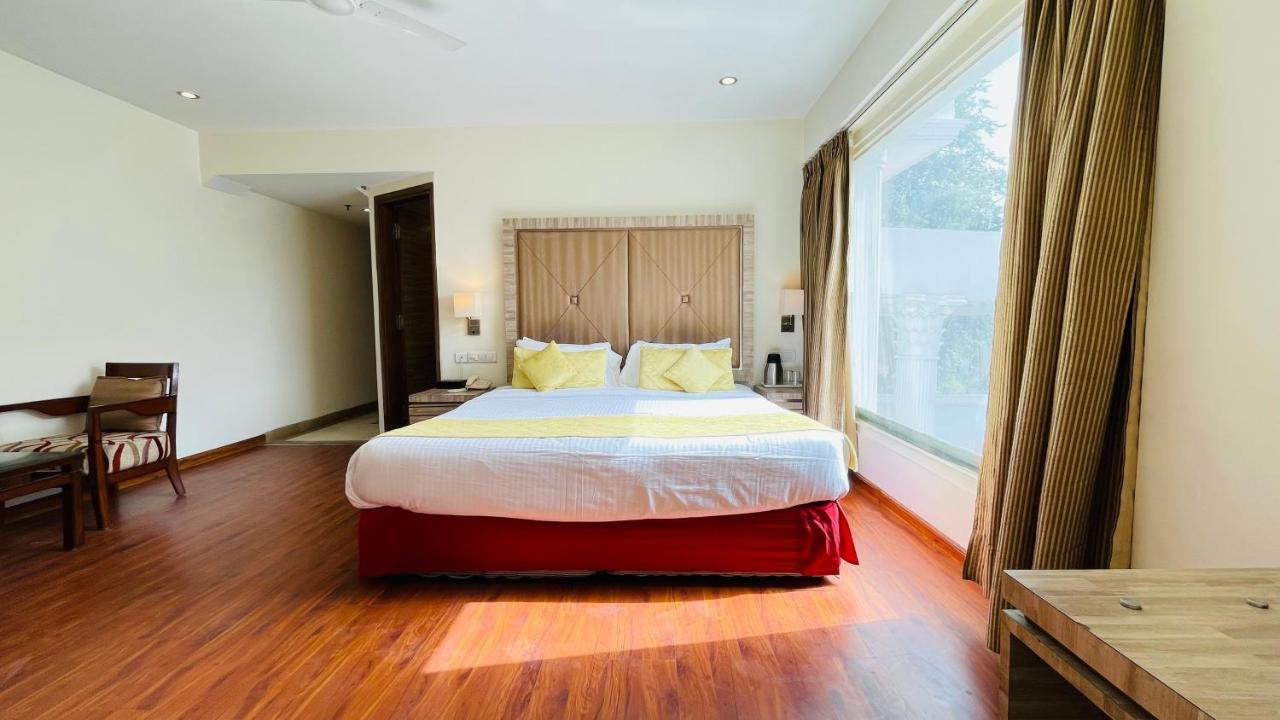 Hotel Surasena Regal Vista Agra Agra  Exterior foto